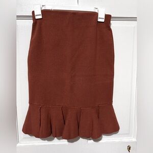 EXPRESS ribbed mini sweater skirt and stretchy material size small